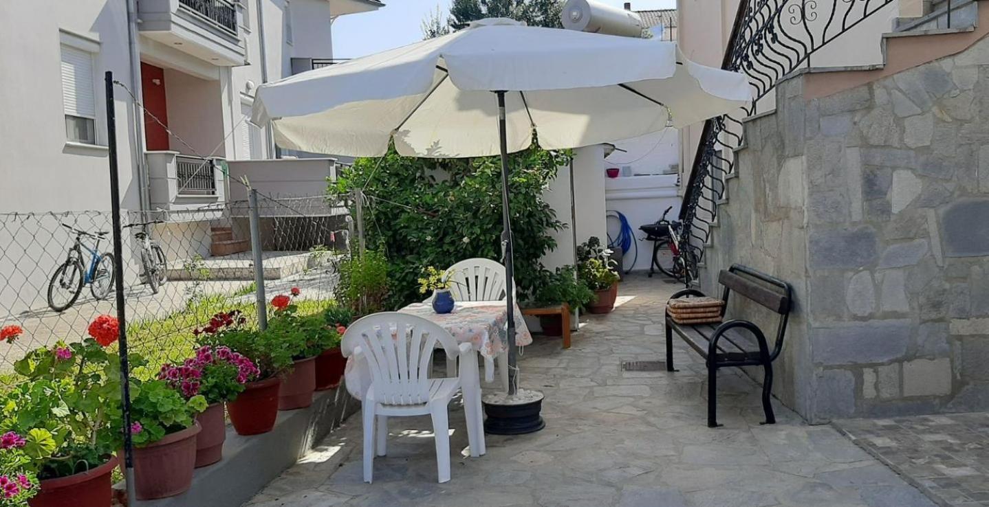 Evelyn Home Limenas  Esterno foto